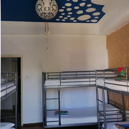 Thissio Room In The Apartmen Share アテネ エクステリア 写真
