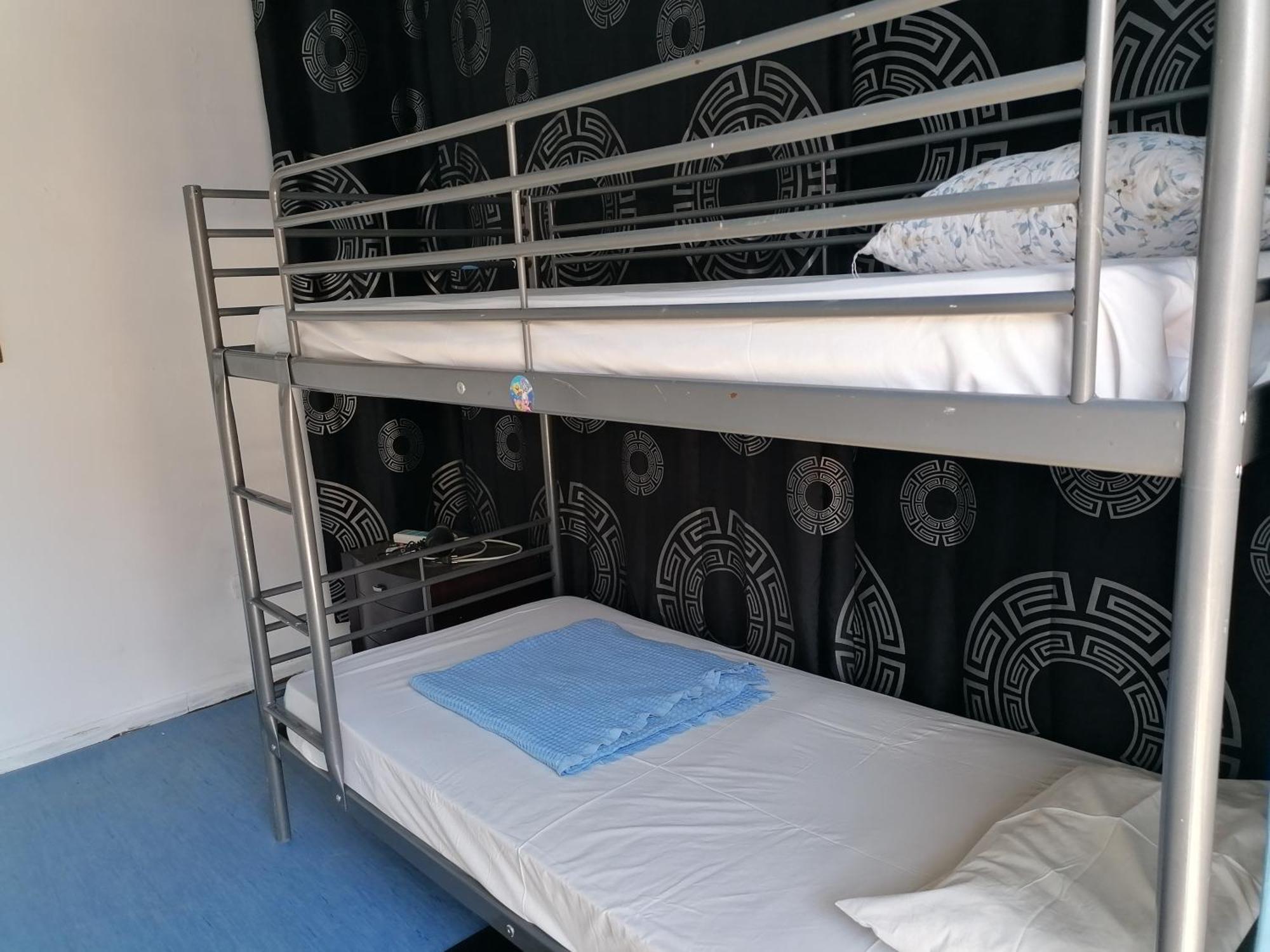 Thissio Room In The Apartmen Share アテネ エクステリア 写真