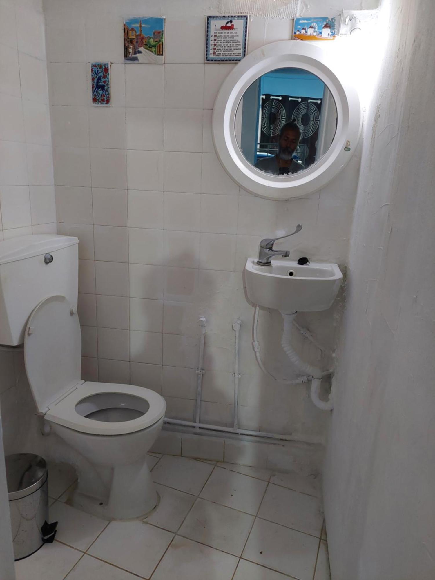 Thissio Room In The Apartmen Share アテネ エクステリア 写真