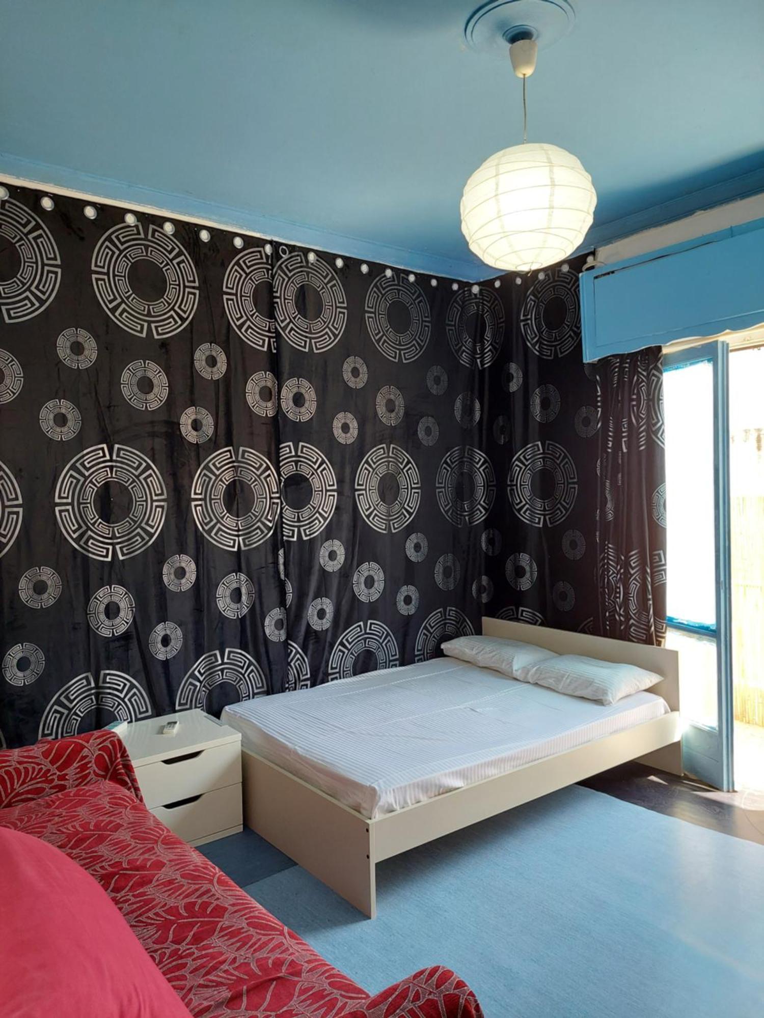 Thissio Room In The Apartmen Share アテネ エクステリア 写真